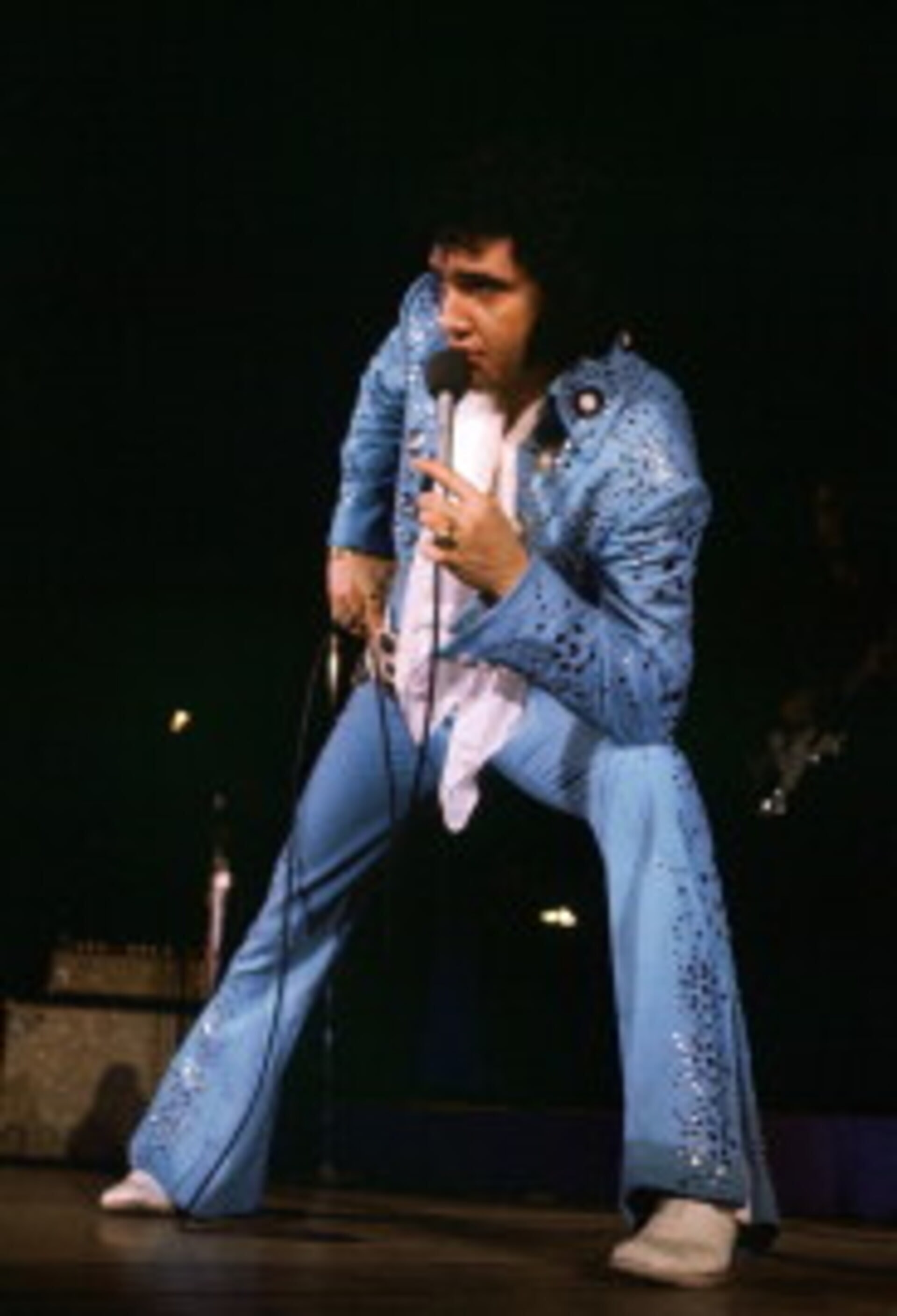 elvis on tour scenes