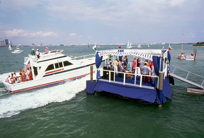 rodney dangerfield as al czervik captains a boat right into a wedding in caddyshack
