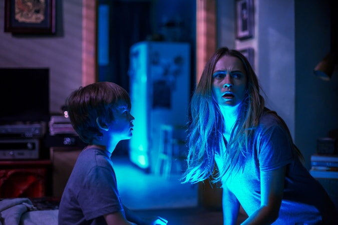 GABRIEL BATEMAN as Martin and TERESA PALMER as Rebecca in New Line Cinema's horror film "LIGHTS OUT," a Warner Bros. Pictures release.