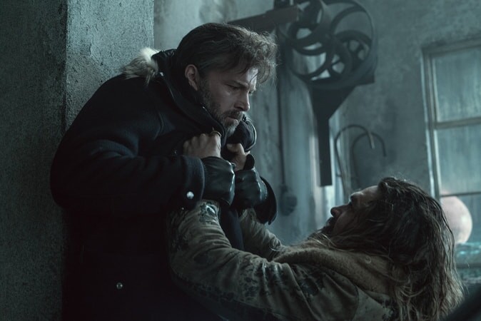 BEN AFFLECK as Bruce Wayne and JASON MOMOA as Arthur Curry in Warner Bros. Pictures' action adventure "JUSTICE LEAGUE," a Warner Bros. Pictures release.