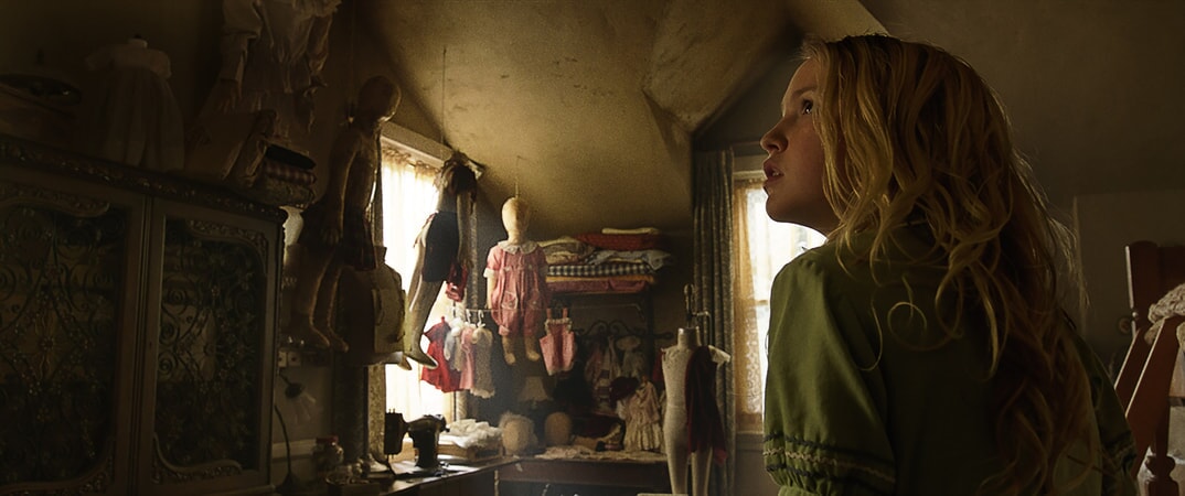 TALITHA BATEMAN as Janice in New Line Cinema's supernatural thriller "ANNABELLE: CREATION," a Warner Bros. Pictures release.