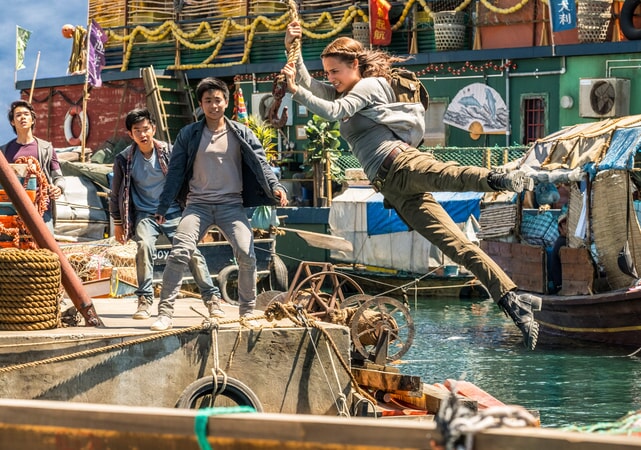 (Right) ALICIA VIKANDER as Lara Croft in Warner Bros. Pictures' and Metro-Goldwyn-Mayer Pictures' action adventure "TOMB RAIDER," a Warner Bros. Pictures release.