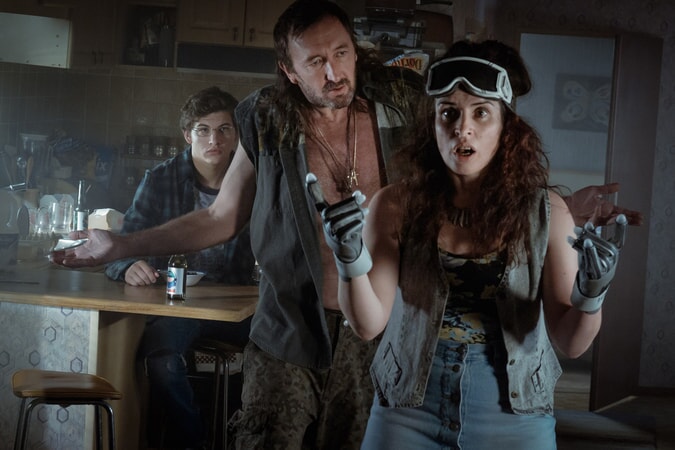 TYE SHERIDAN as Wade, RALPH INESON as Rick and SUSAN LYNCH as Alice in Warner Bros. Pictures', Amblin Entertainment's and Village Roadshow Pictures' action adventure "READY PLAYER ONE," a Warner Bros. Pictures release.