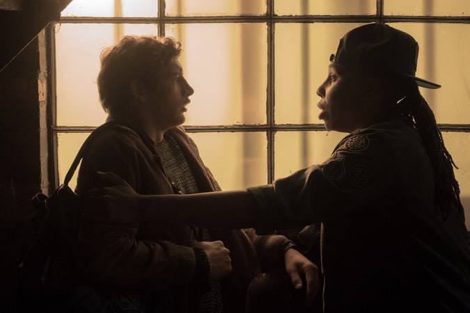 (L-R) TYE SHERIDAN as Wade and LENA WAITHE as Helen in Warner Bros. Pictures', Amblin Entertainment's and Village Roadshow Pictures' action adventure "READY PLAYER ONE," a Warner Bros. Pictures release.