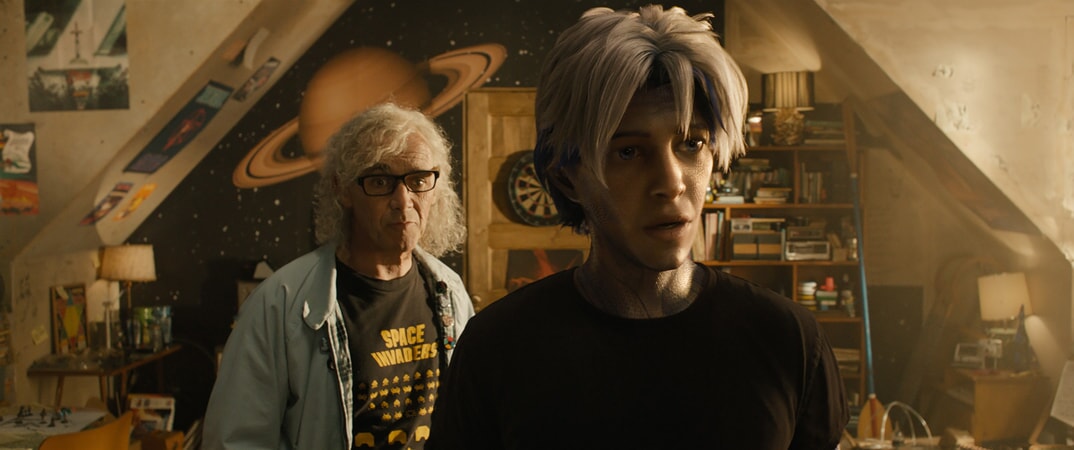 (L-R) MARK RYLANCE as Anorak and TYE SHERIDAN as Parzival in Warner Bros. Pictures', Amblin Entertainment's and Village Roadshow Pictures' action adventure "READY PLAYER ONE," a Warner Bros. Pictures release.