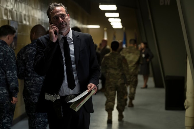 JEFFREY DEAN MORGAN as Harvey Russell in New Line Cinema's and ASAP Entertainment's action adventure "RAMPAGE," a Warner Bros. Pictures release.