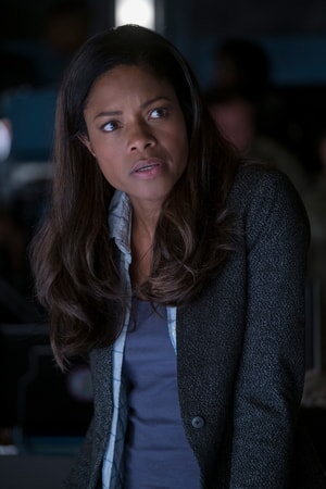 NAOMIE HARRIS as Dr. Kate Caldwell in New Line Cinema's and ASAP Entertainment's action adventure "RAMPAGE," a Warner Bros. Pictures release.