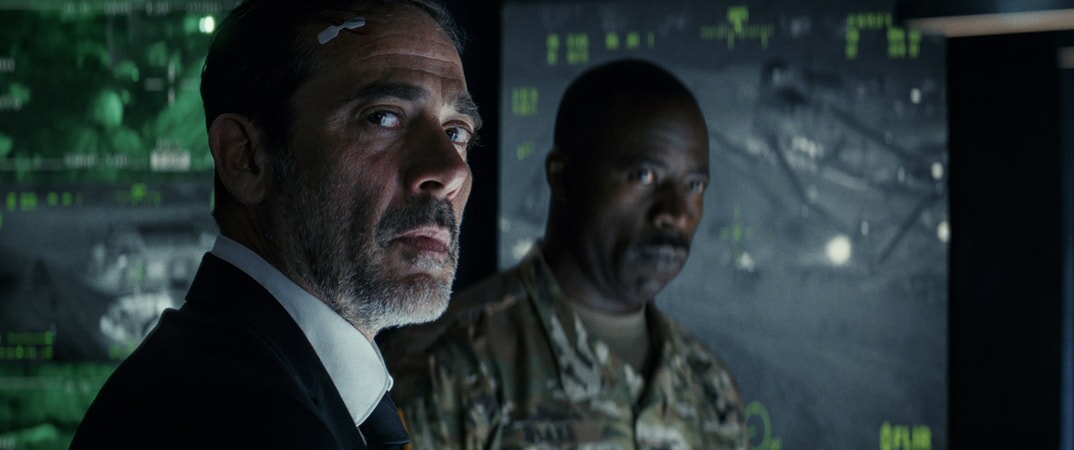 (L-R) JEFFREY DEAN MORGAN as Harvey Russell and DEMETRIUS GROSSE as Colonel Blake in New Line Cinema's and ASAP Entertainment's action adventure "RAMPAGE," a Warner Bros. Pictures release.