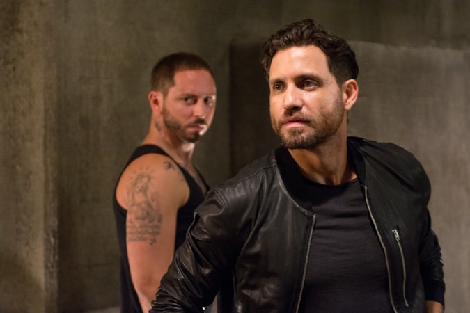 MATIAS VARELA as Grommet and EDGAR RAMIREZ as Bodhi in Alcon Entertainment's action thriller "POINT BREAK," a Warner Bros. Pictures release.