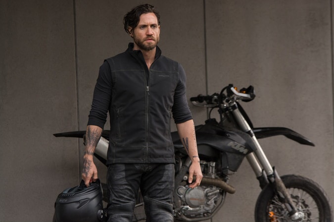 EDGAR RAMIREZ as Bodhi in Alcon Entertainment's action thriller "POINT BREAK," a Warner Bros. Pictures release.