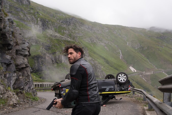 EDGAR RAMIREZ as Bodhi in Alcon Entertainment's action thriller "POINT BREAK," a Warner Bros. Pictures release.