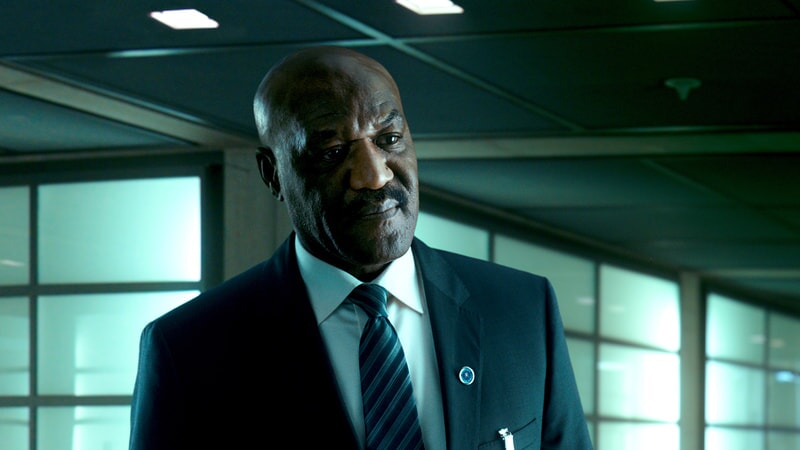 DELROY LINDO as Instructor Hall in Alcon Entertainment's action thriller "POINT BREAK," a Warner Bros. Pictures release.