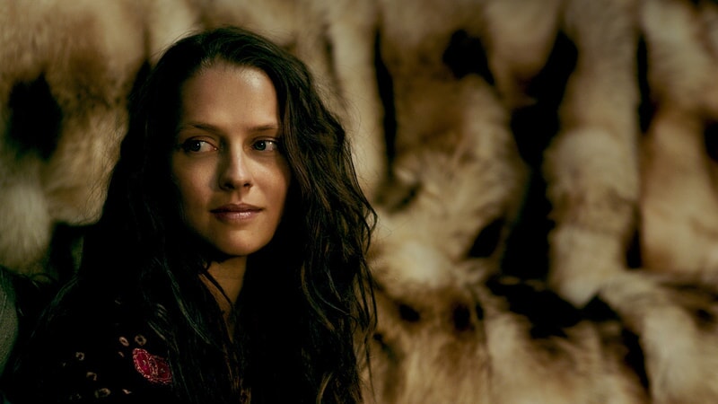 TERESA PALMER as Samsara in Alcon Entertainment's action thriller "POINT BREAK," a Warner Bros. Pictures release.