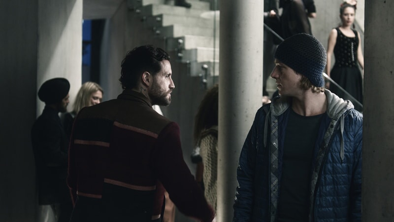 EDGAR RAMIREZ as Bodhi and LUKE BRACEY as Utah in Alcon Entertainment's action thriller "POINT BREAK," a Warner Bros. Pictures release.