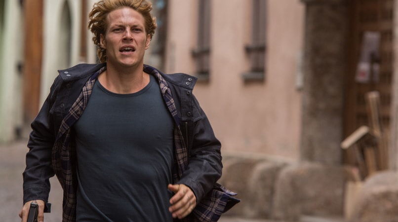 LUKE BRACEY as Johnny Utah in Alcon Entertainment's action thriller "POINT BREAK," a Warner Bros. Pictures release.