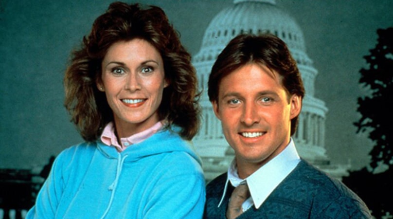 Scarecrow and Mrs. King: Season 3 - Image 1