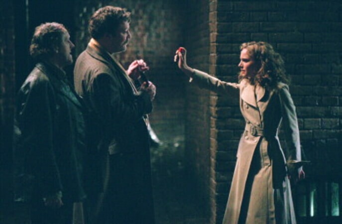 V for Vendetta - Image 19