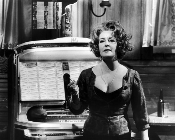 elizabeth taylor in who's afraid of virginia woolf